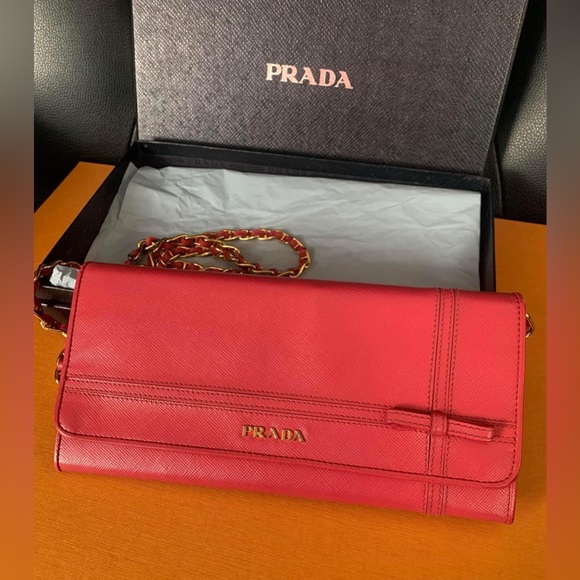 Sold🎀🎀PRADA Peonia Pink Saffiano Metal Wallet on Chain - Picture 8 of 16